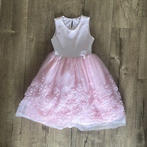 Pink puffy flower design dress size 5 girls/kids/toddler